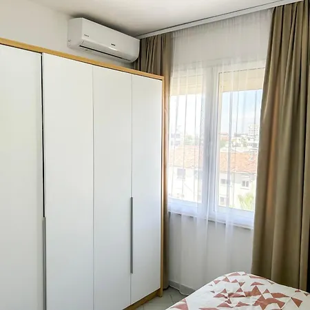 1 Bedroom 873 Apartment